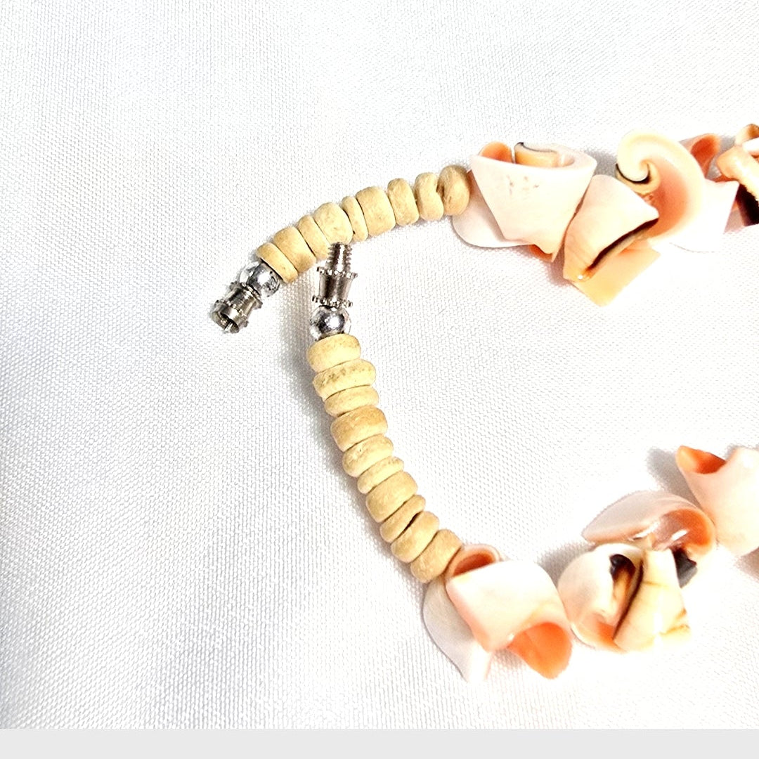 Beautiful Bohemian Beach Coastal Style Shell Beaded Necklace