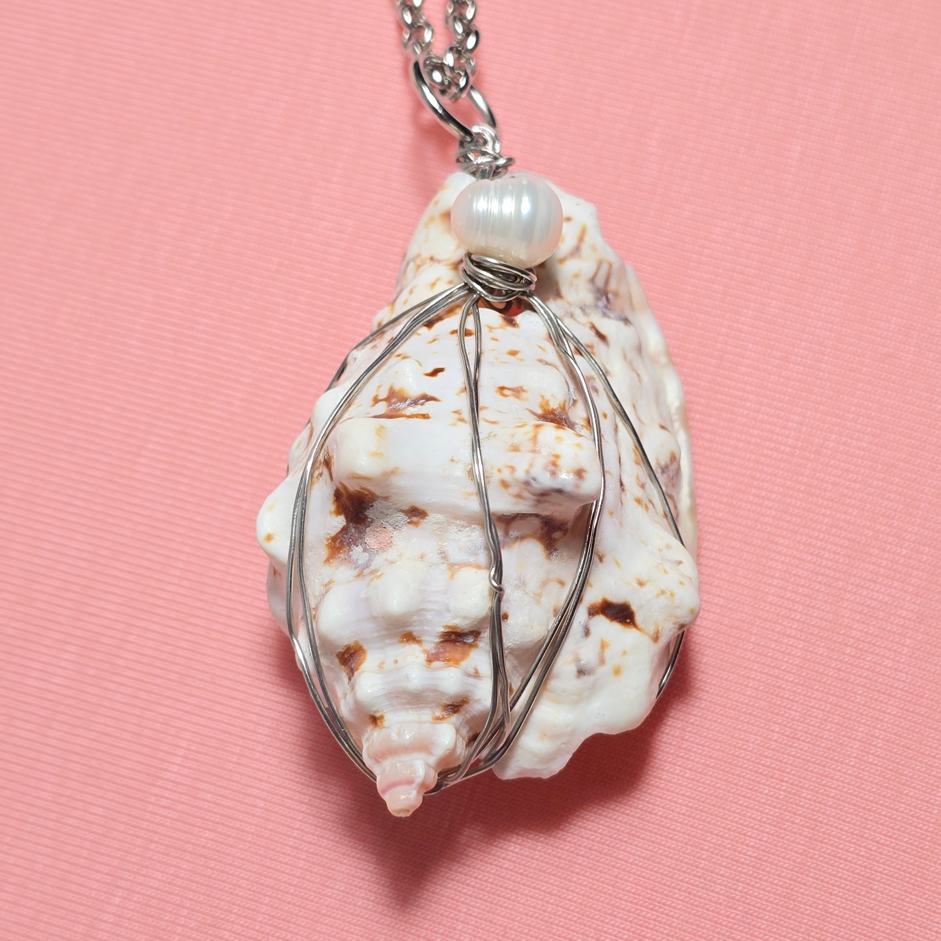 Handmade Wired Natural Conch Shell Super Long Necklace Boho Beach Summer Staple Necklace