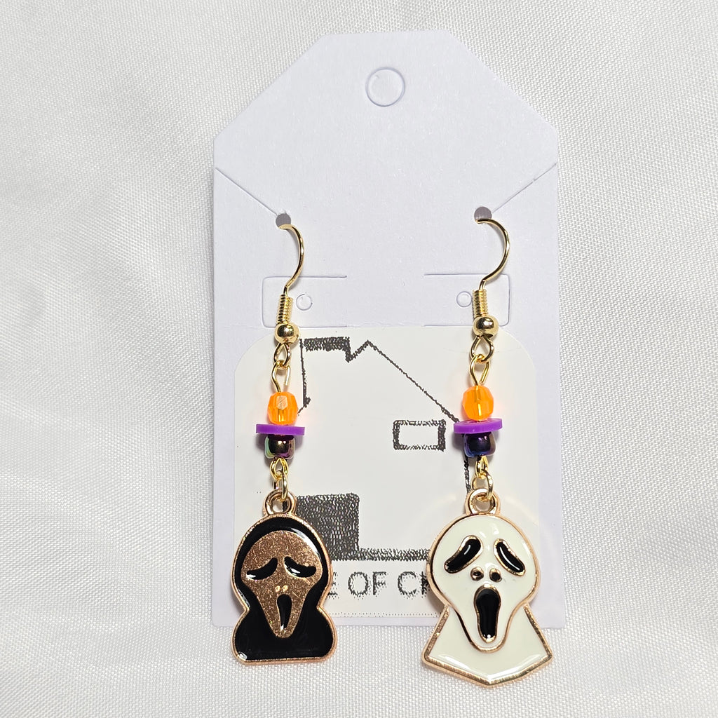 Mismatched  Halloween Scream Ghost Face Dangling Earrings