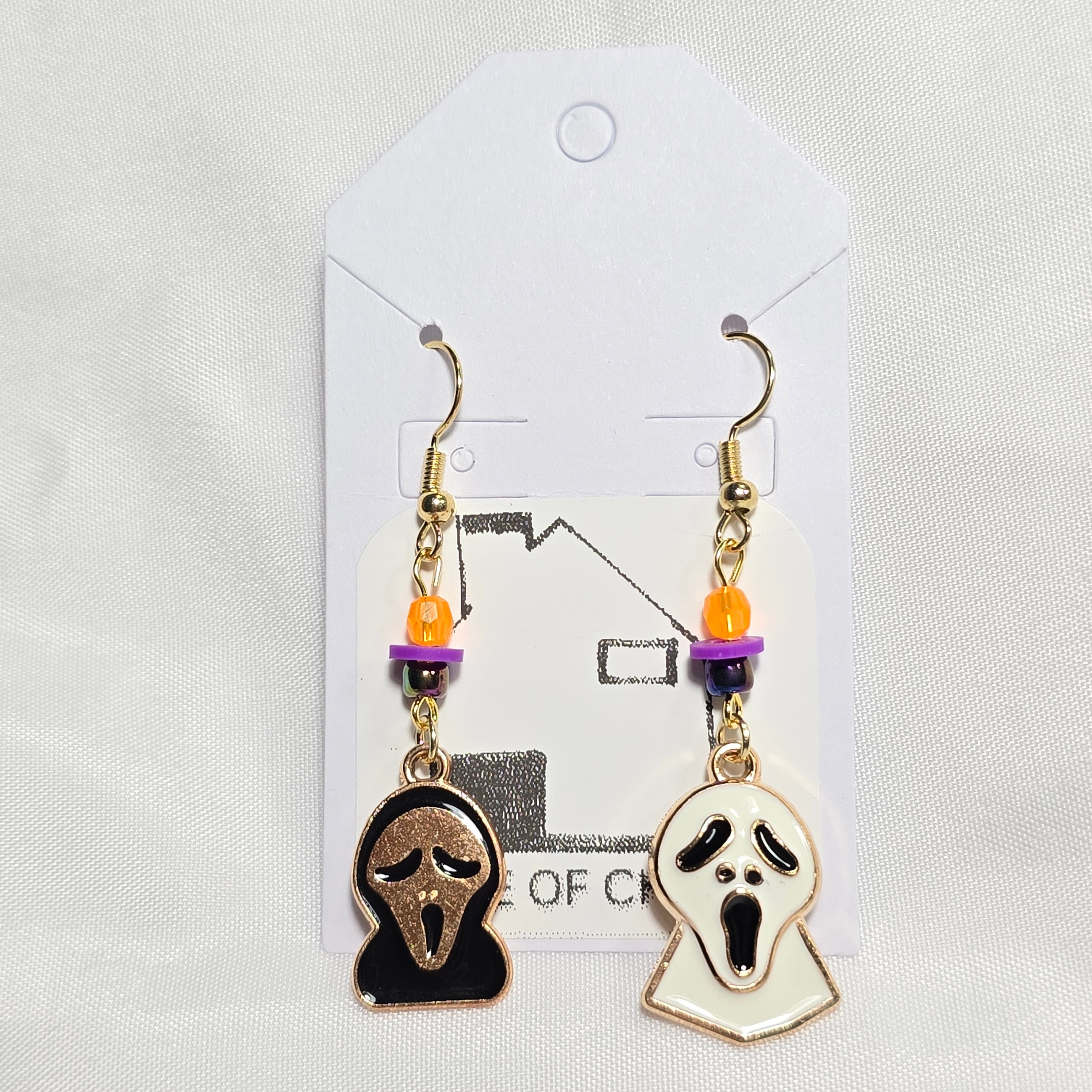 Mismatched  Halloween Scream Ghost Face Dangling Earrings
