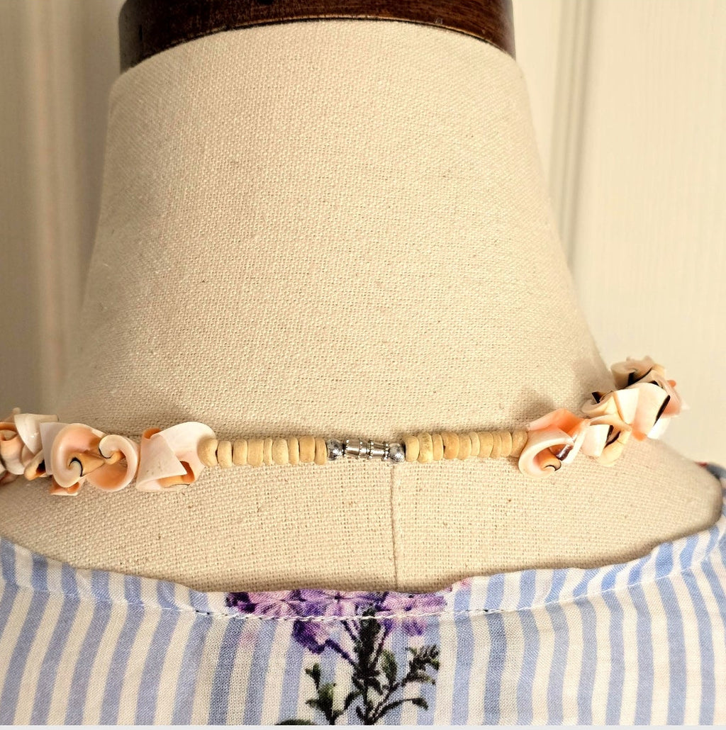 Beautiful Bohemian Beach Coastal Style Shell Beaded Necklace